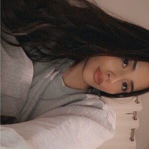 Meet your Posher, Amandaceli